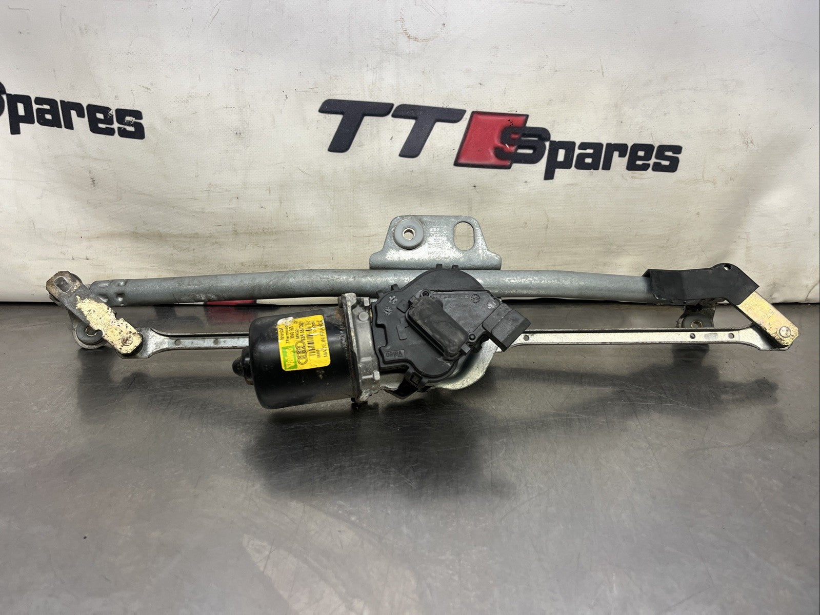 Audi TT MK1 wiper motor linkage assembly  OEM genuine 8N0955113