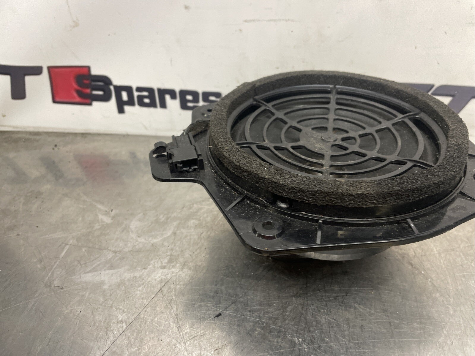 2014 AUDI TT BLACK EDITION DRIVER SIDE REAR DOOR BOOSE SPEAKER 8H0035411B