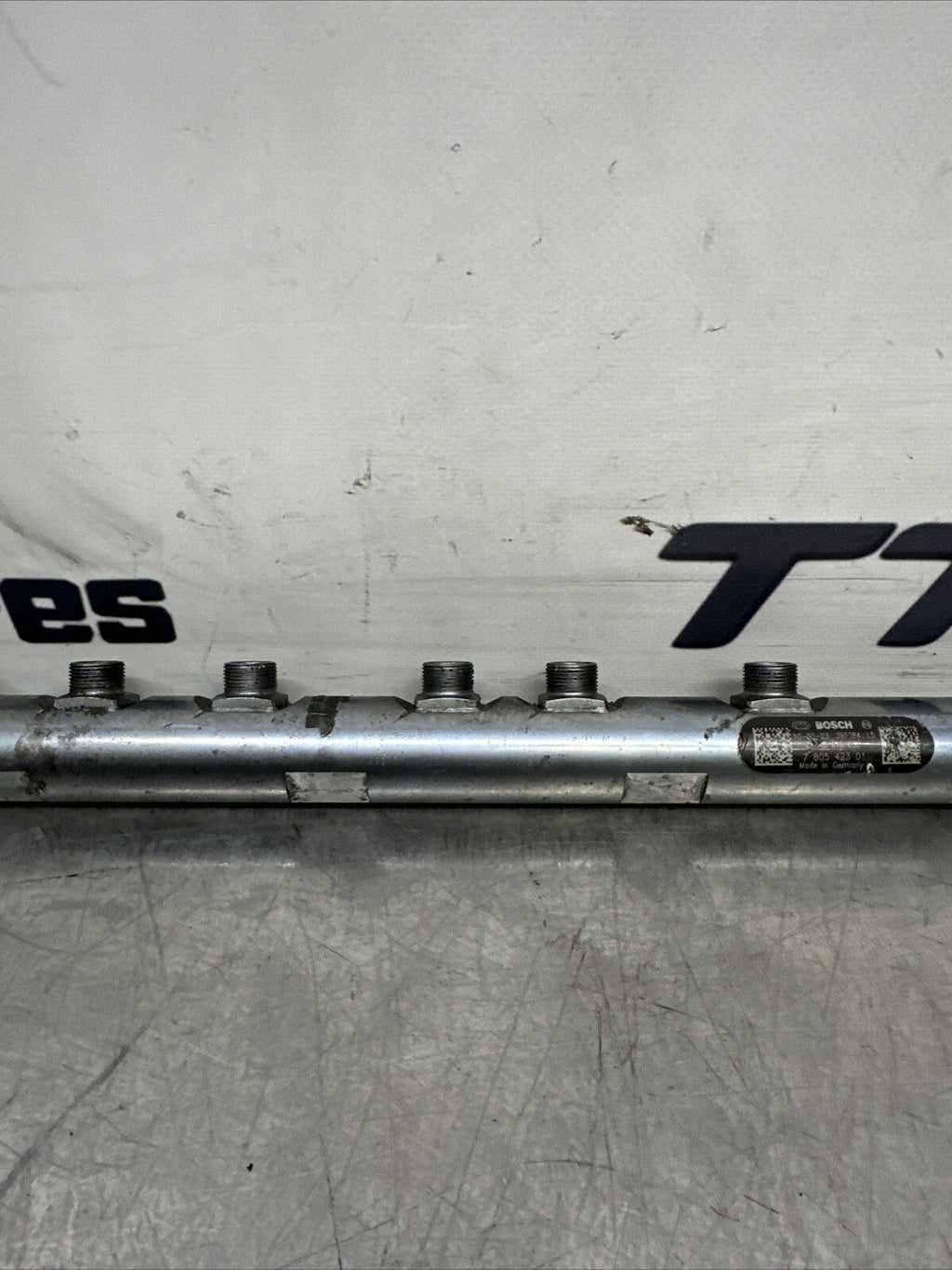 BMW X5 E70 4.0D ENGINE FUEL RAIL & SENSOR 0445216036 780542301