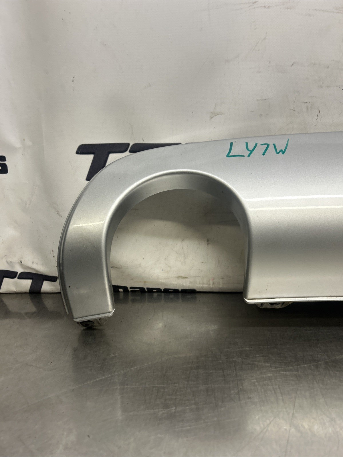 Audi TT 8N Mk1 Lower Rear Spoiler Valance Diffuser Twin Exit LY7W  8N0807421A