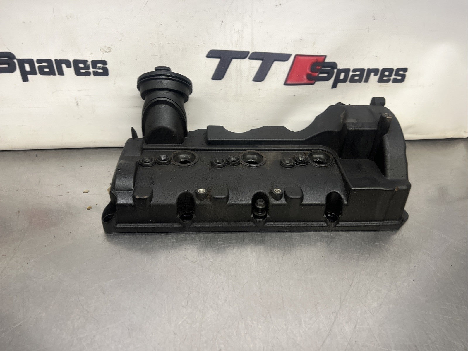 AUDI Q7 MK1 4L ROCKER COVER LEFT SIDE 3.0 TDI CRCA - CRC DIESEL 2012  