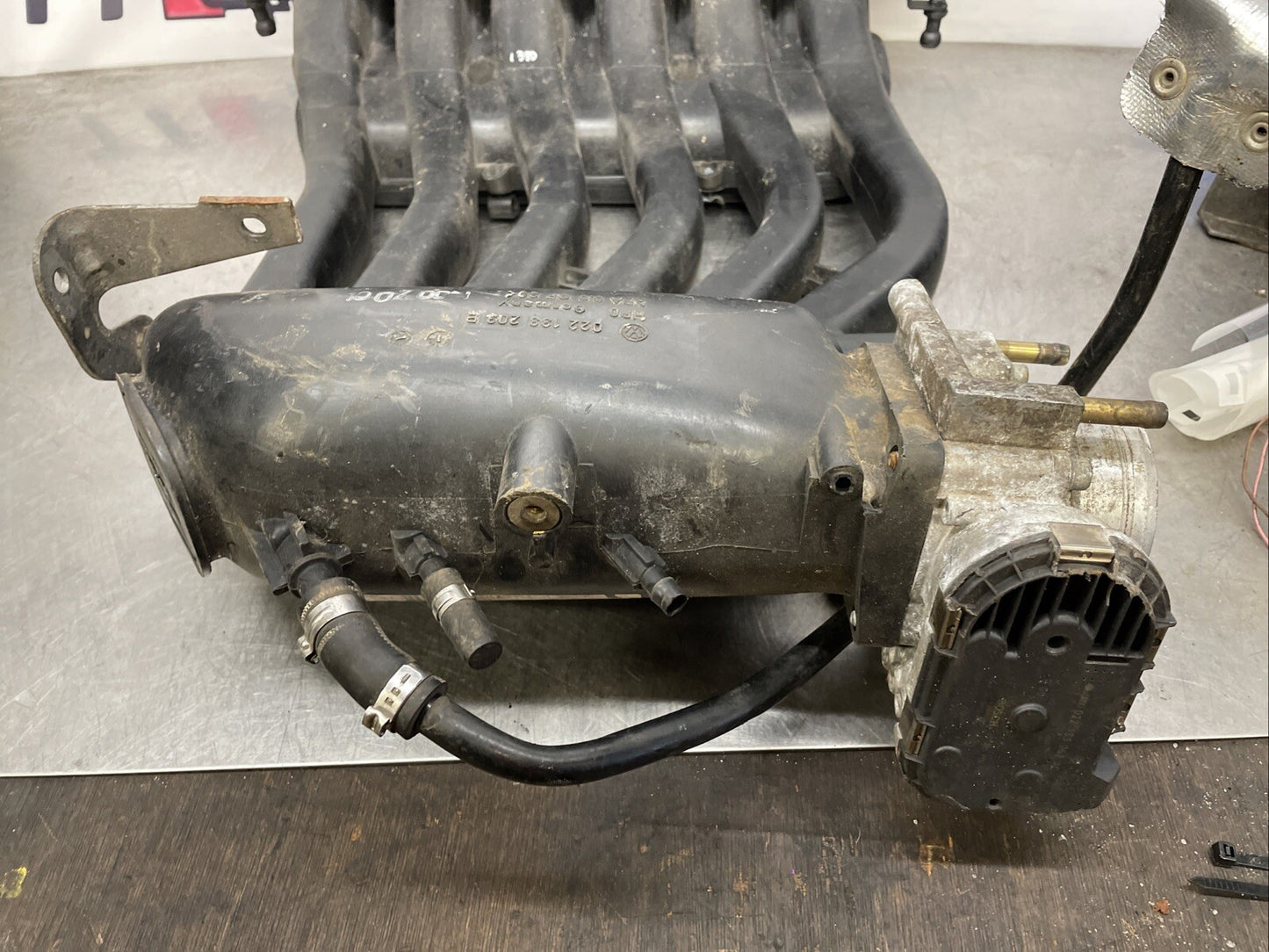 VW Golf MK4 2.8 V6 4motion 24V VR6  Air intake MANIFOLD  022133203B