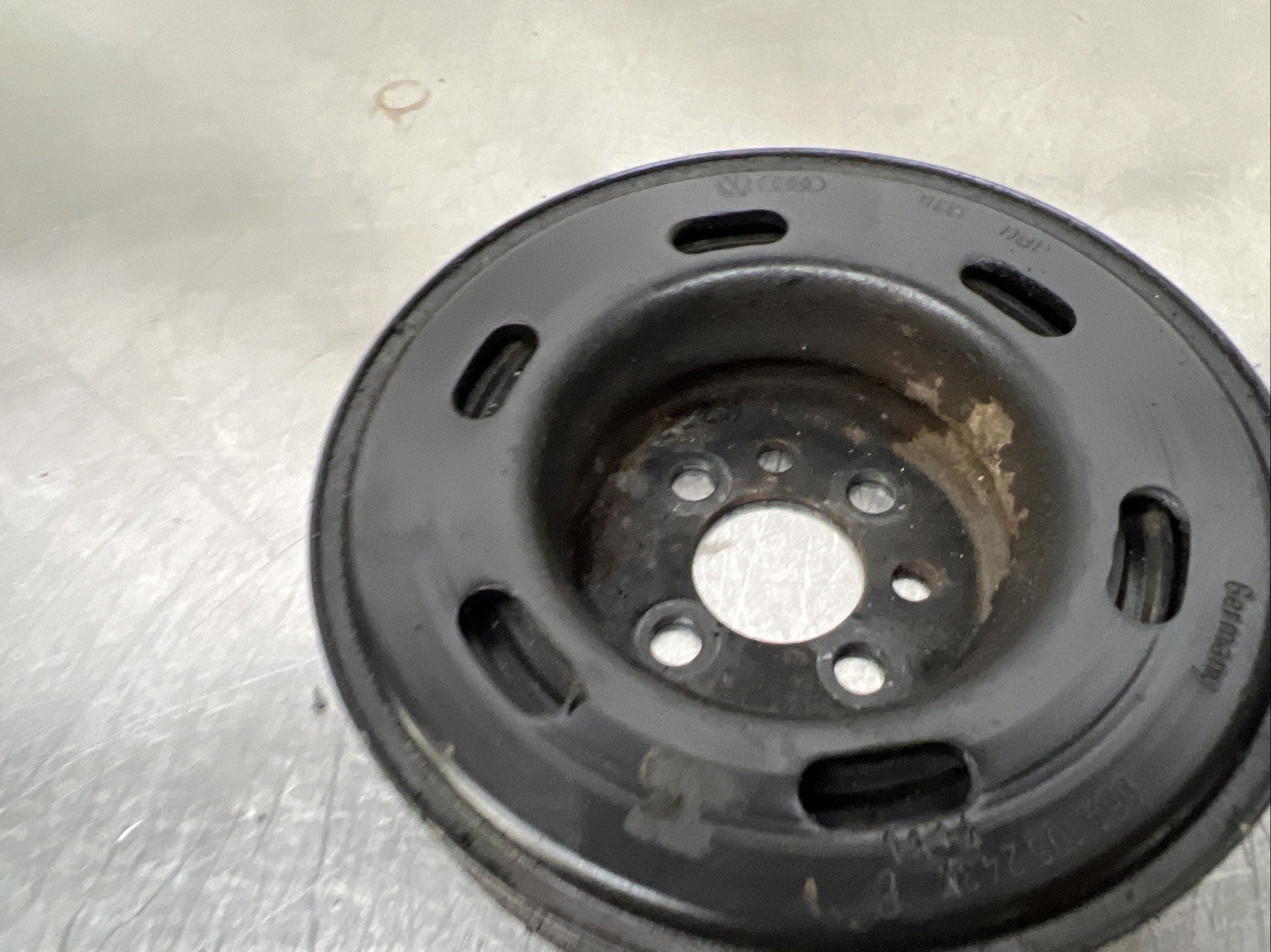 AUDI TT 8N3 1.8 T Crankshaft Pulley 06A105243E Petrol 132kw 2005
