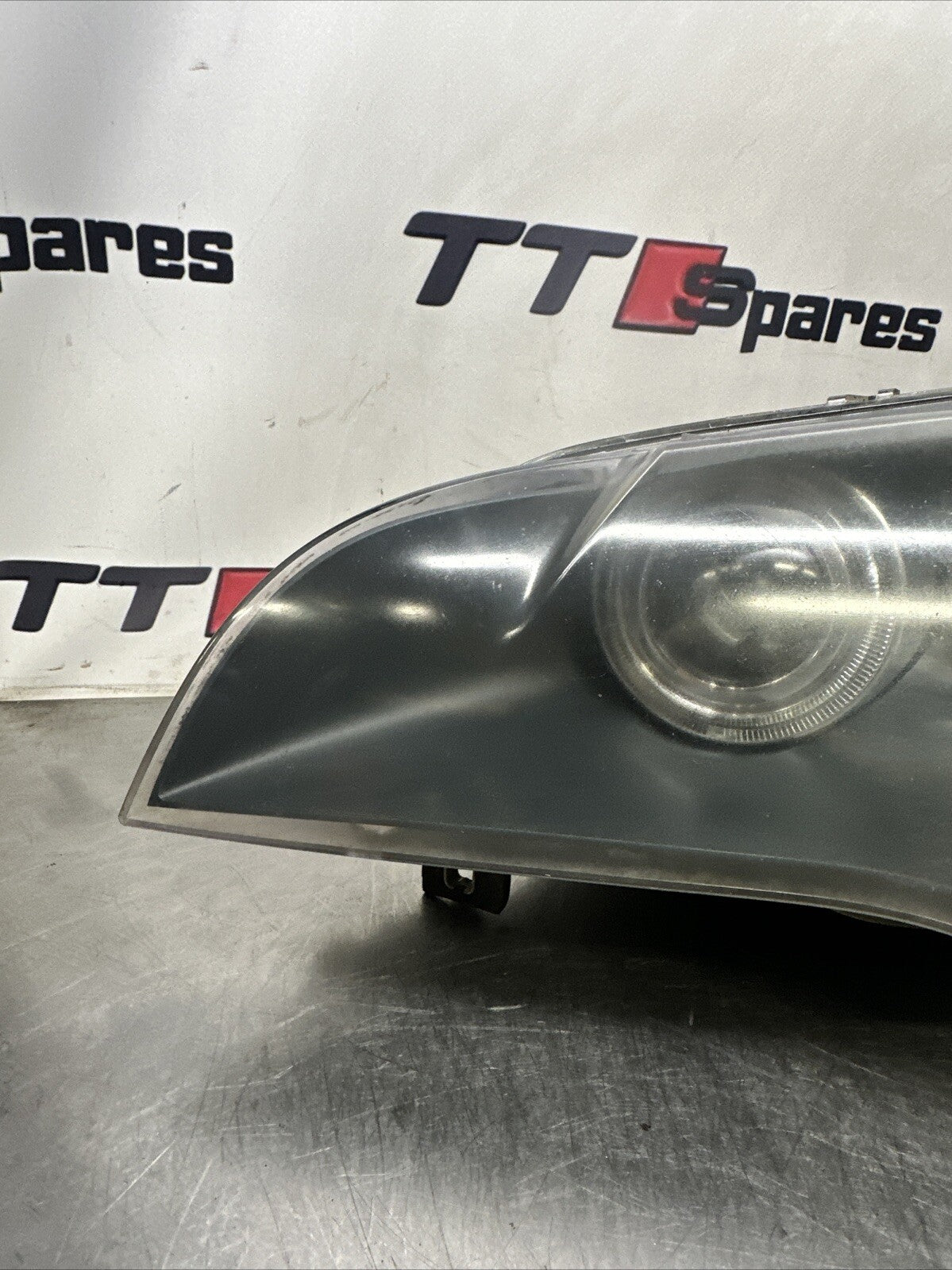 BMW X5 FRONT HEADLIGHT LEFT PASSENGER SIDE XENON E70 2008 7161589