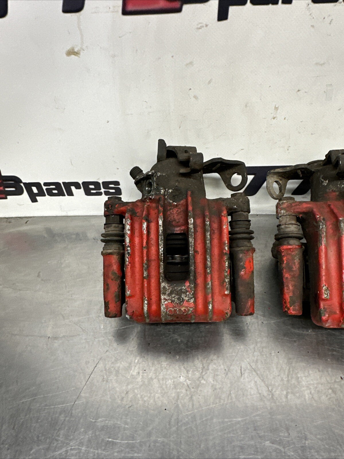 Audi TT Mk1 8N, 180 Pair of Rear Brake Calipers & Carriers - Used (0548)