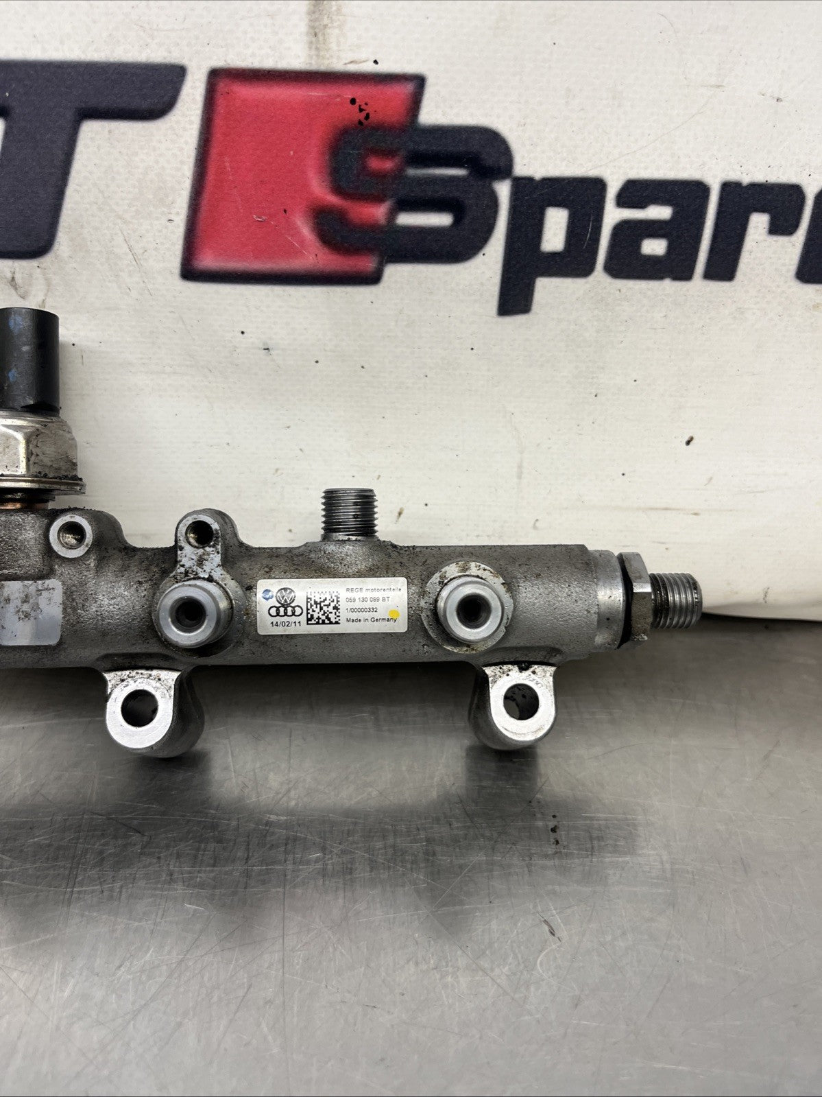 Audi A5 A6 Q7 3.0 Diesel 180kw Fuel Rail Distributor 059130089BT