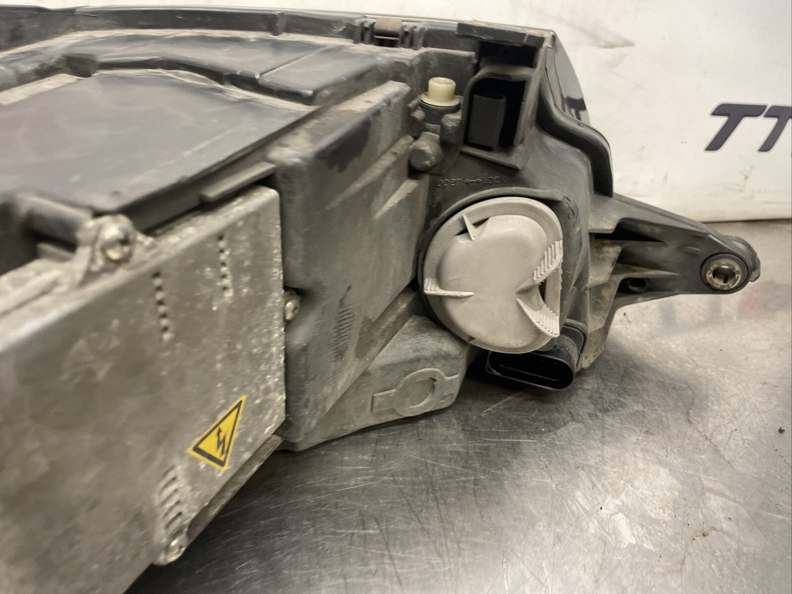 2000 AUDI TT 1.8T MK1 QUATTRO MK1 (8N) PASSENGER FRONT HEADLIGHT 8N0941003S