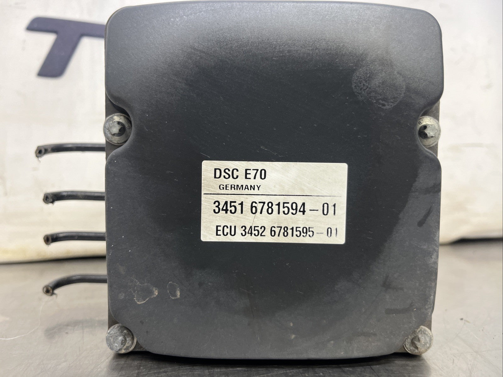 BMW X5 ABS PUMP CONTROL MODULE 3.0D 6781594 E70 2009