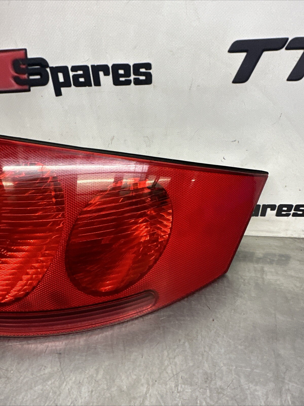 2000 AUDI TT 1.8T MK1 QUATTRO MK1 (8N) DRIVERS SIDE REAR LIGHT