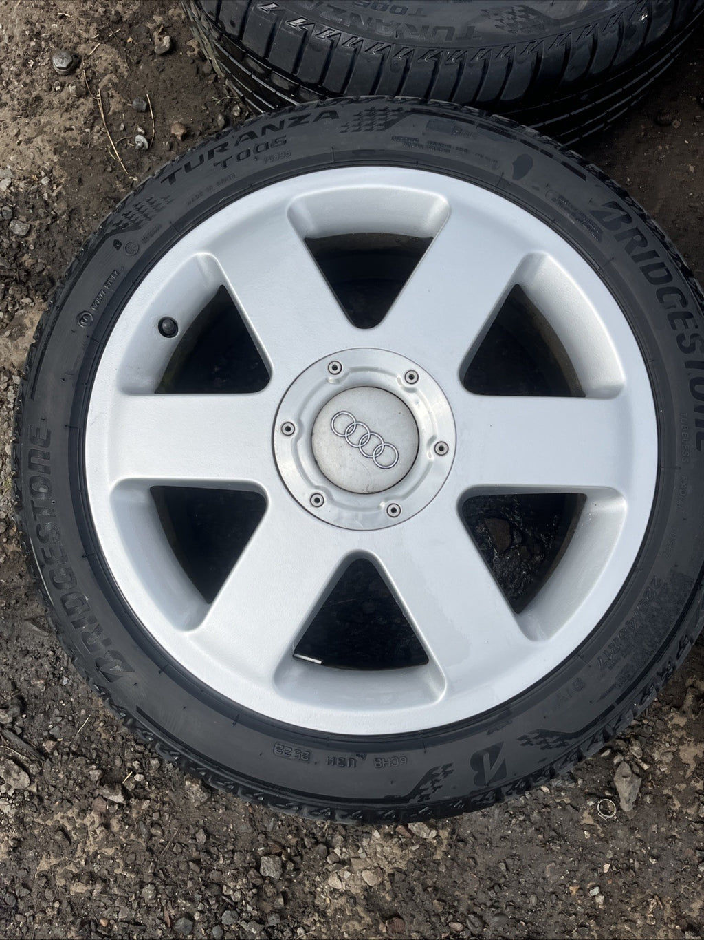 Genuine Audi TT 8N Mk1 17" Alloy Wheels Rims + tyres 5x100 8N0601025A 225/45R17