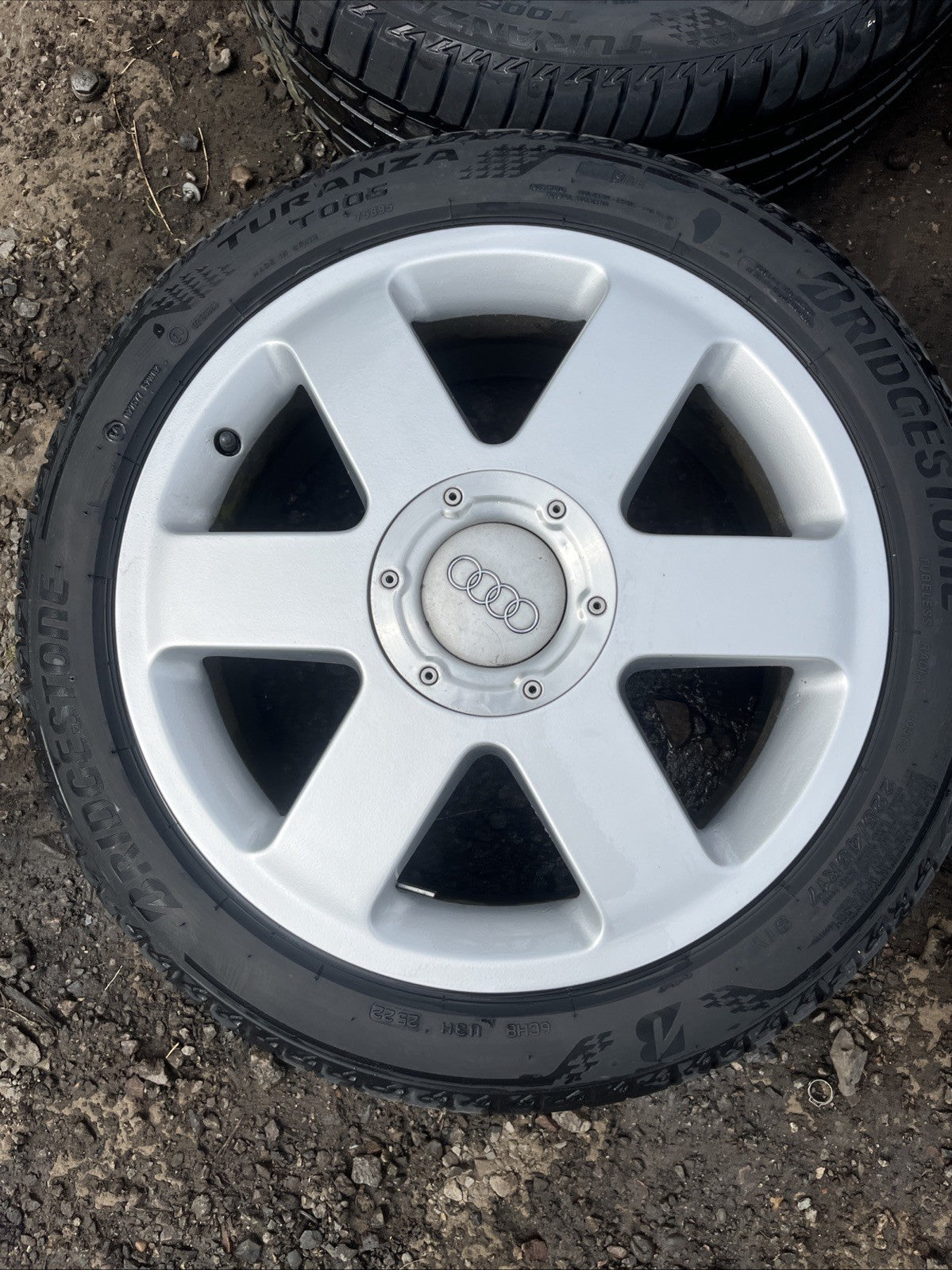 Genuine Audi TT 8N Mk1 17" Alloy Wheels Rims + tyres 5x100 8N0601025A 225/45R17