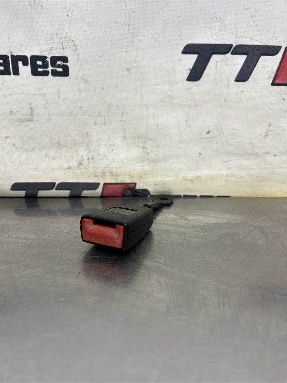 Audi Tt 1.8l 1998-2006 N/S/F SEAT BELT BUCKLE 8N085775501C