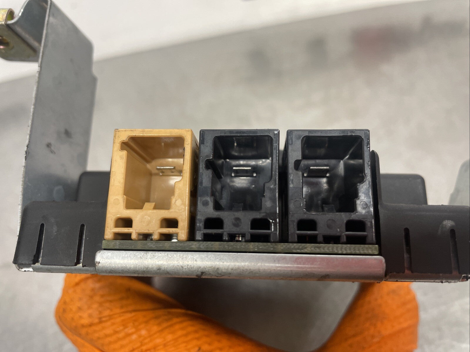 8P3035225 2008 AUDI A3 8P AERIAL ANTENNA AMPLIFIER 