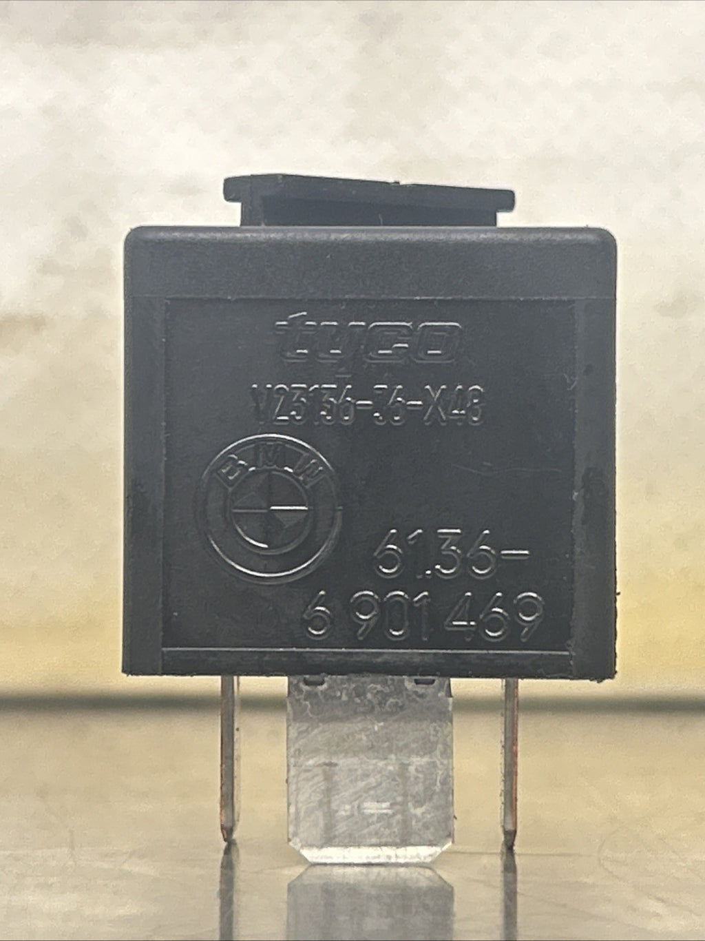 61366901469 Mini BMW 1 3 5 6 7 Series X1 X2 X3 X4 4-Pin Relay Tyco V23136-J6-X48