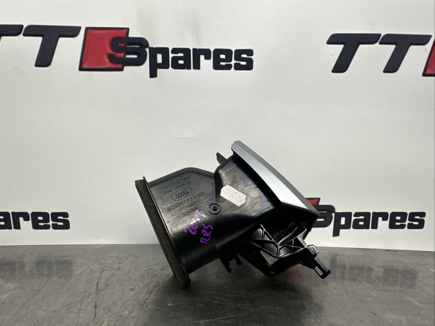 2005-2009 RANGE ROVER SPORT  MIDDLE PASSANGER SIDE AIR VENT JBD500170XXX