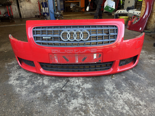 AUDI TT 8n mk1 3.2 V6 COMPLETE FRONT BUMPER + GRILLS WASHER JETS RED LZ3M