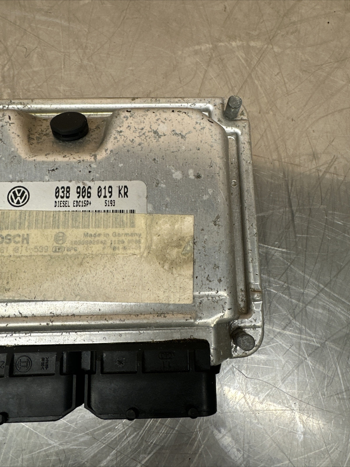VW Beetle Convertible 1.9 TDI Engine Control Unit ECU 038906019KR