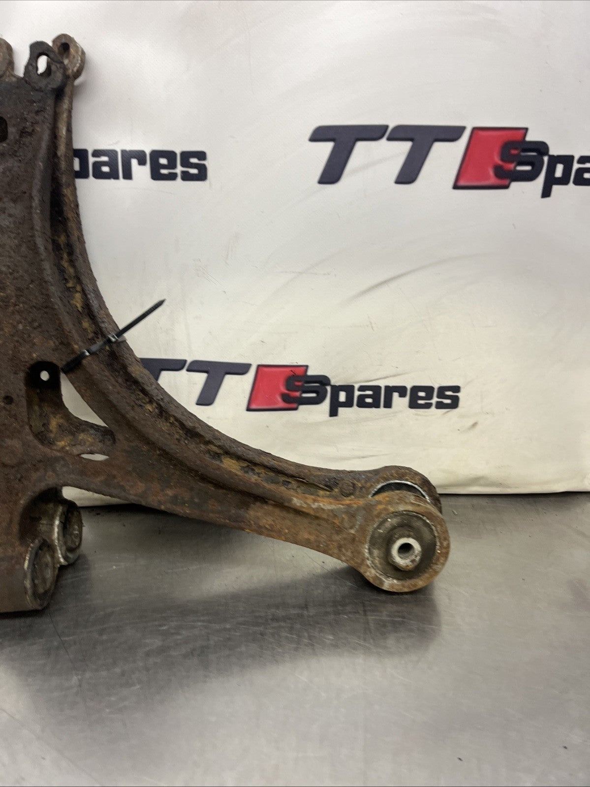 Audi Mk1 TT S3 Mk4 Golf R32 Bora Cast Lower Wishbone Arms Leon Cupra 