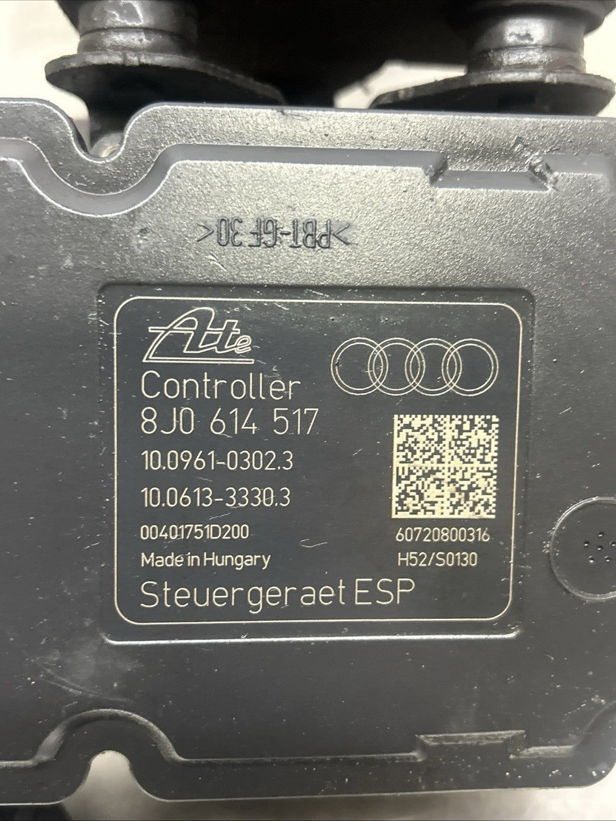 2010-2014 AUDI TT MK2 8J ABS Pump Modulator Control Unit 8J0614517B