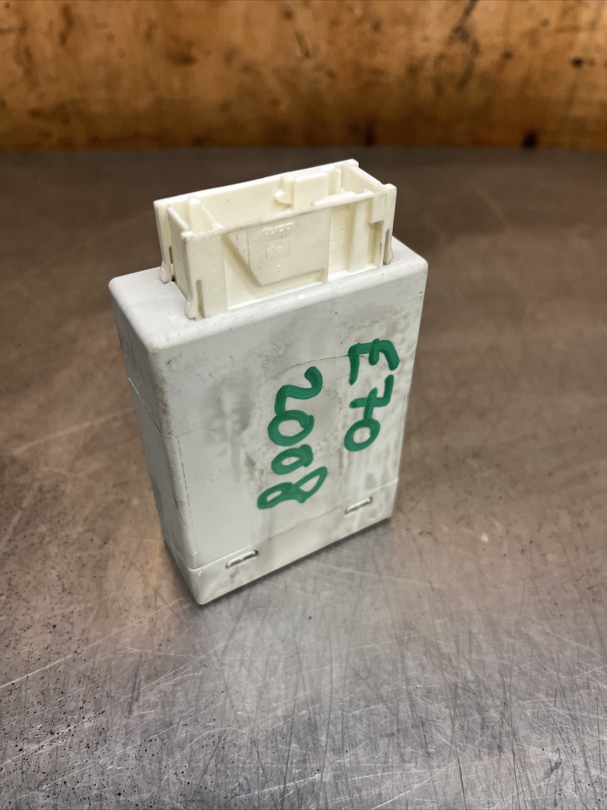 BMW X5 Series E70 Air Suspension Supply Control Unit 6778966