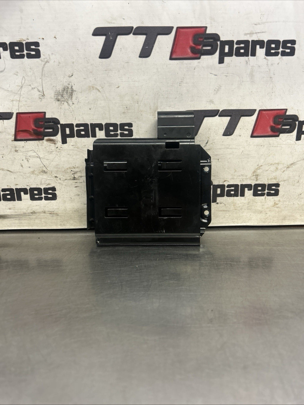 2001 AUDI TT MK1 ENGINE CONTROL ECU HOUSING 8E0907411H