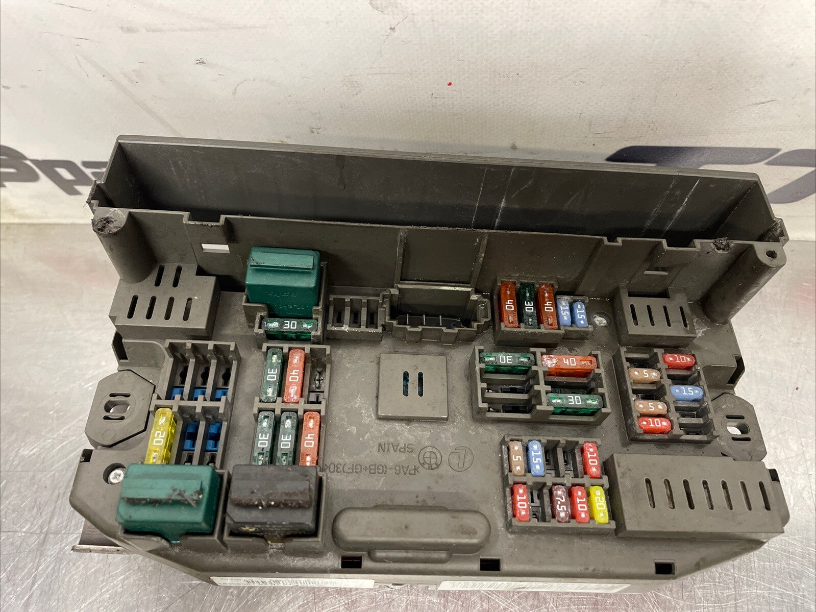 518967010C 697638402 Fuse box  for BMW X5 UK1730634-10