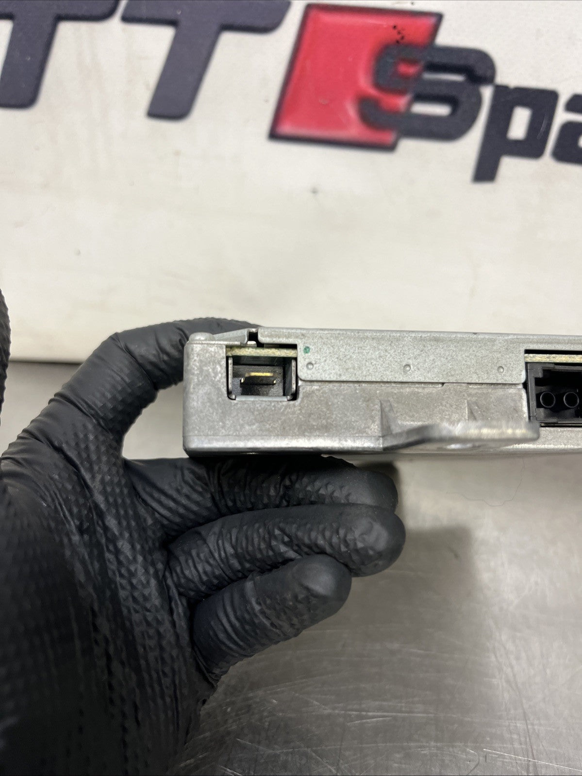 XRA50031 Range Rover Sport L320 05-09 Jag. xf Pre-Facelift Radio ECU Module