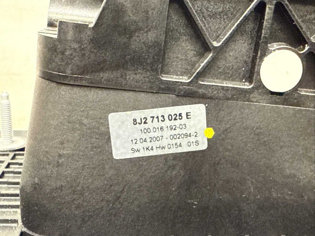 AUDI TT 8J 06-09 3.2 TFSI Automatic Shift Selector & Linkage 8J2713025E
