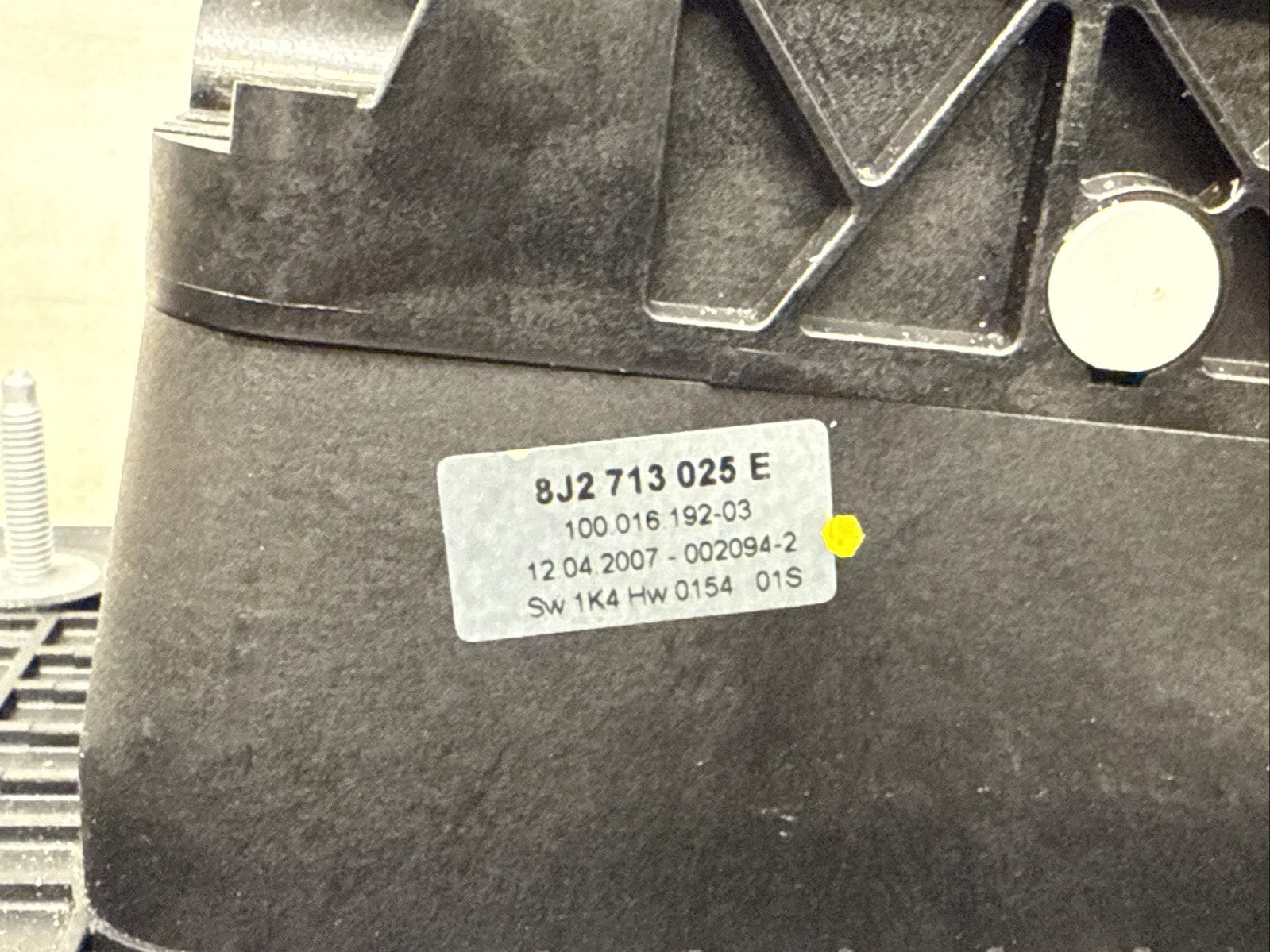 AUDI TT 8J 06-09 3.2 TFSI Automatic Shift Selector & Linkage 8J2713025E