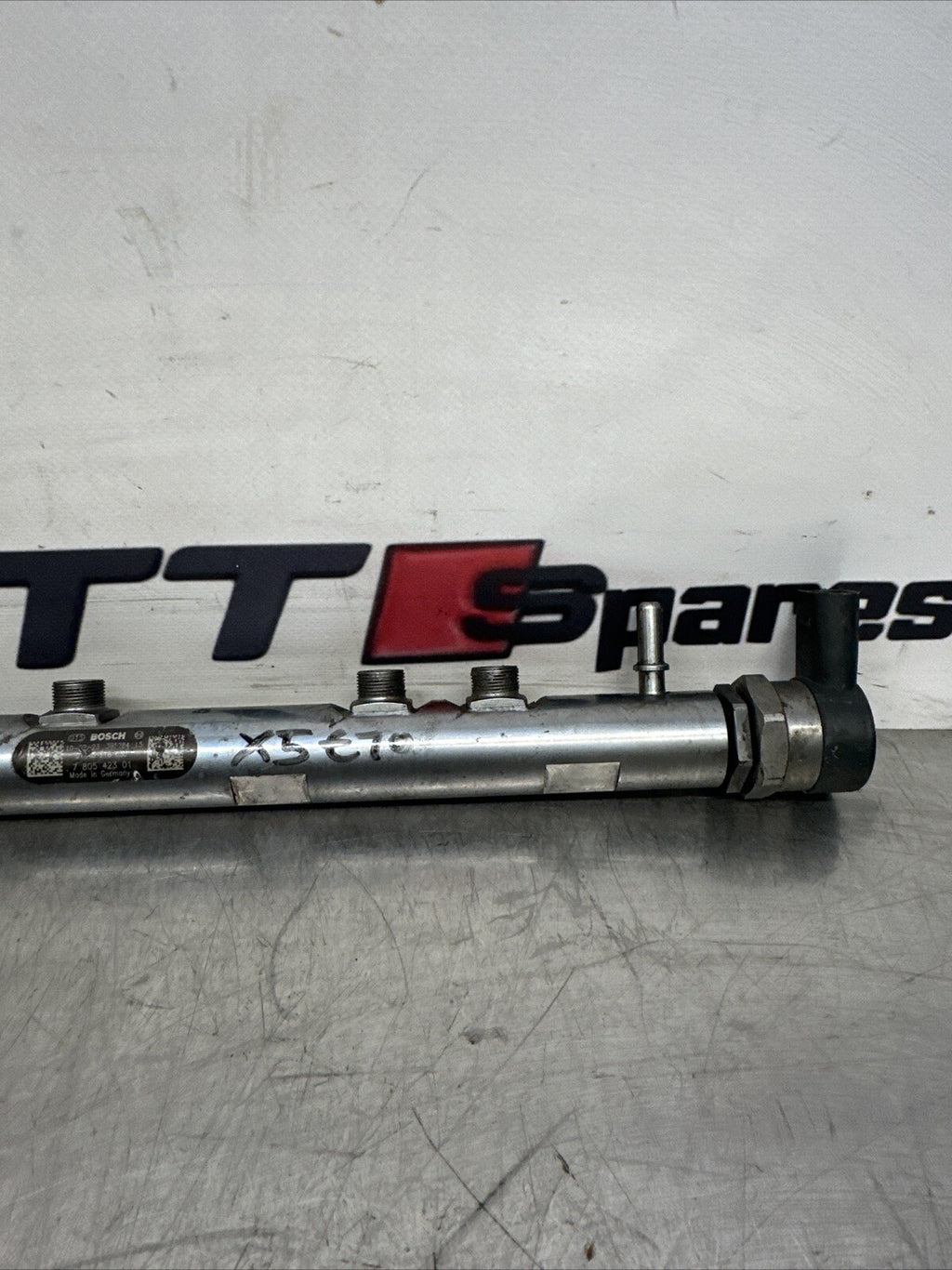 BMW X5 E70 4.0D ENGINE FUEL RAIL & SENSOR 0445216036 780542301