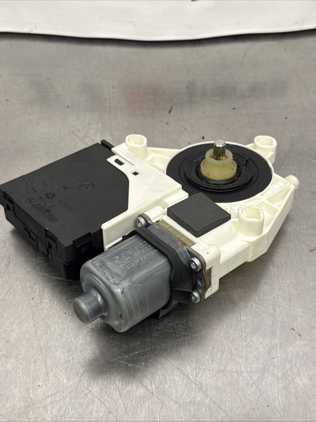 Porsche Boxster 987 2005-2012 driver front window regulator motor 99762418103