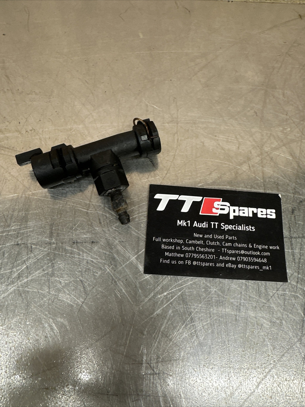 Audi TT MK1 GOLF MK4 BORA V6 6 SPEED CLUTCH T PIECE BLEED VALVE 1J0721468B