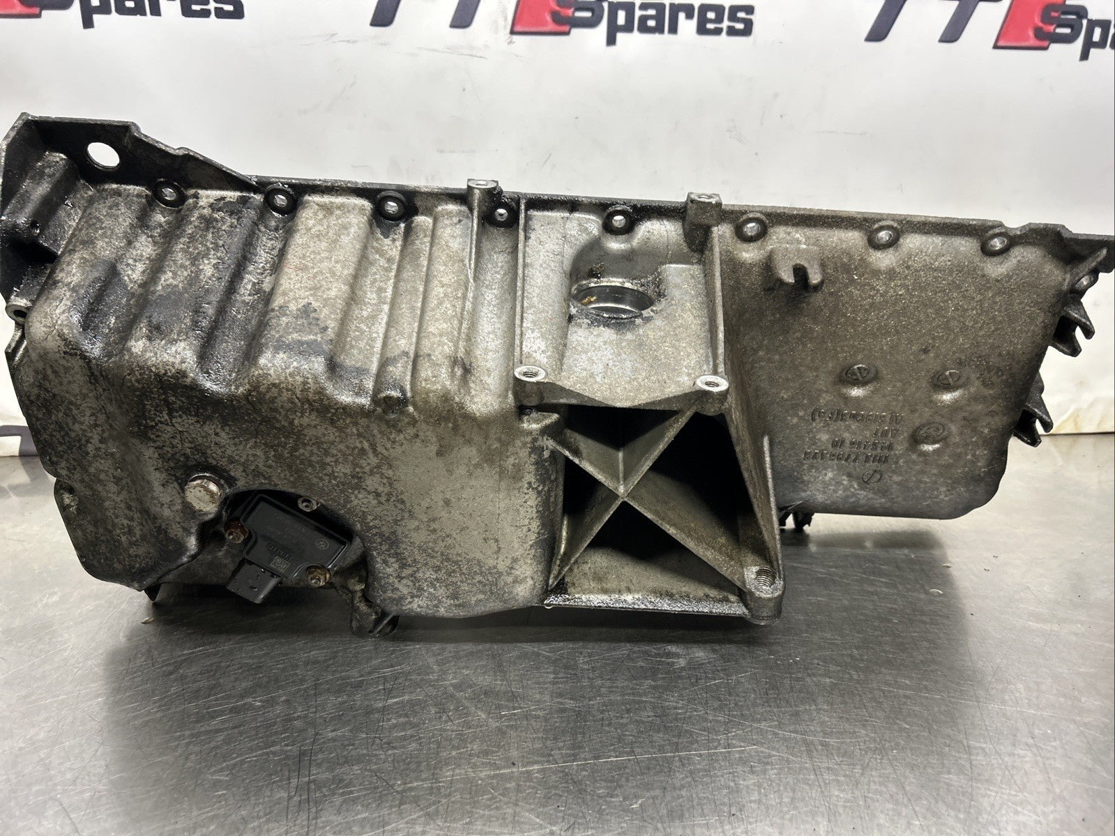 BMW X5 E70 X6 E71 2013 3.0 DIESEL N57D30B ENGINE OIL SUMP PAN & SENSOR 7807806