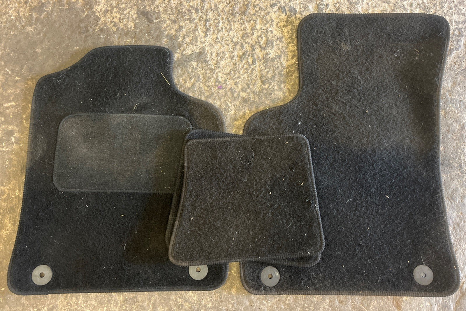 Fits Audi TT MK1 1999-2006 Fully Tailored Car Floor Mats in Black