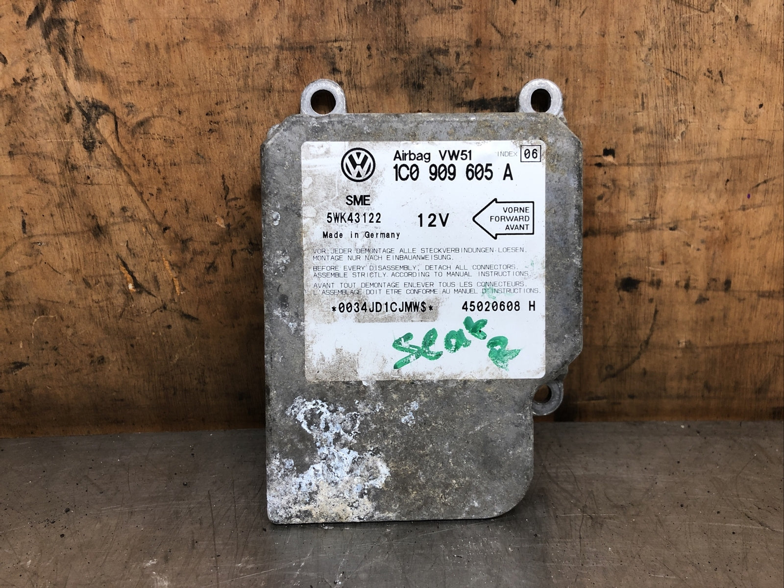 Genuine VW T5 Seat Airbag Control Module Unit 1C0 909 605 A 1C0909605A 08