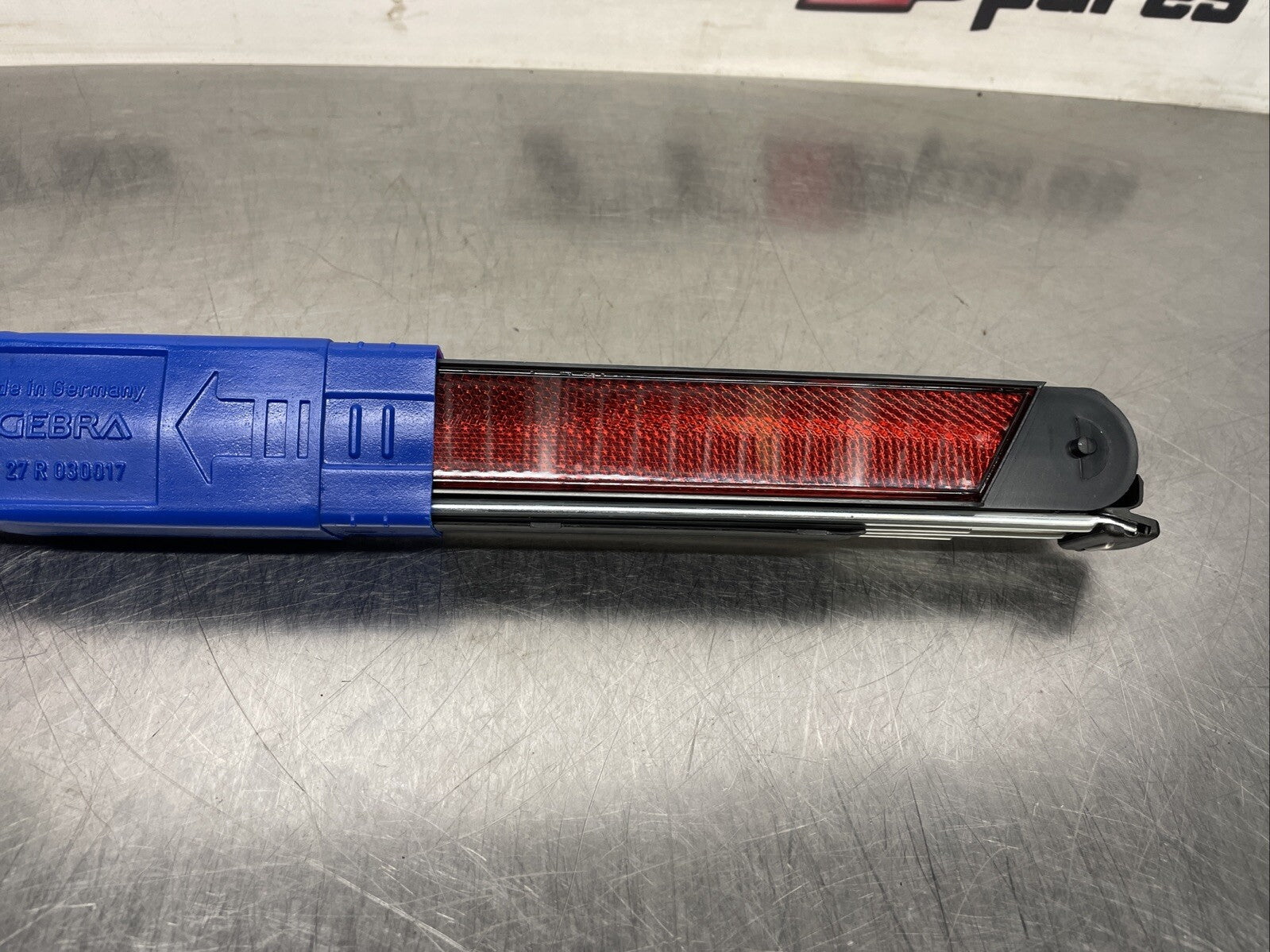 BMW 1 3 5 Z4 Series E60 E61 E87 E90 E91 Warning Triangle Blue Container 