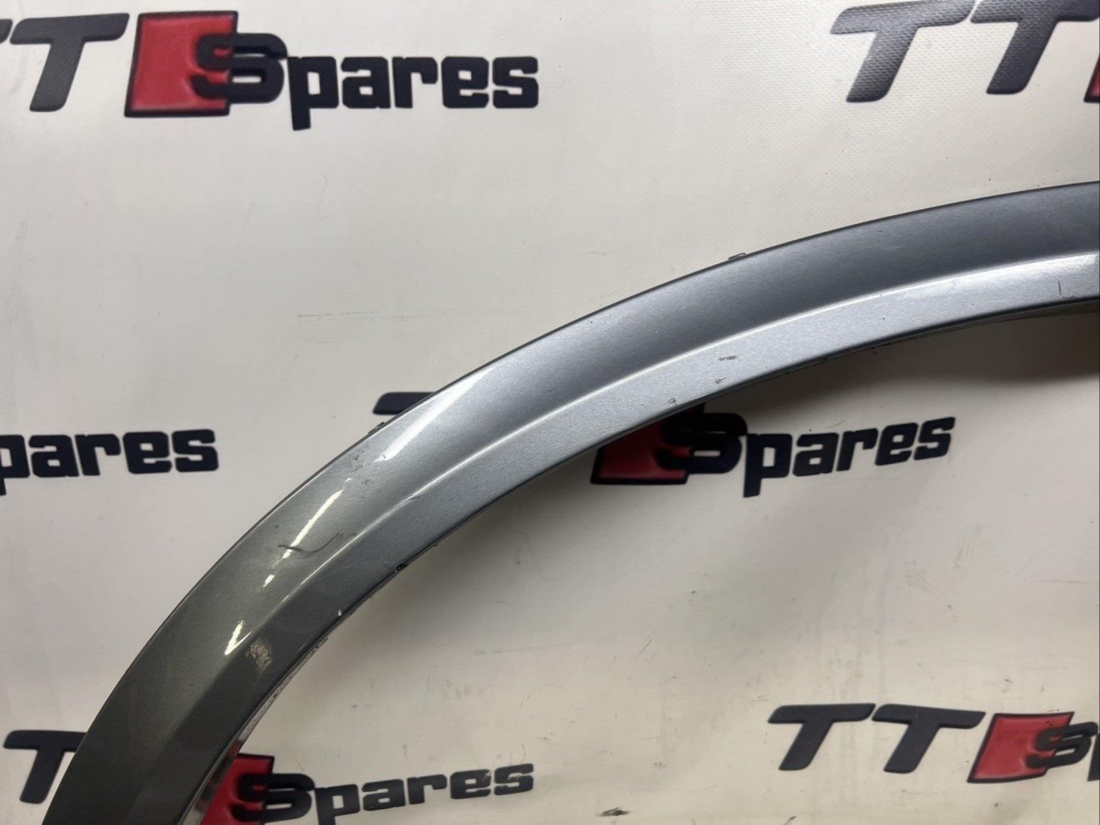 BMW X5 E70 WHEEL ARCH TRIM PASSENGER   SIDE FRONT space Gray