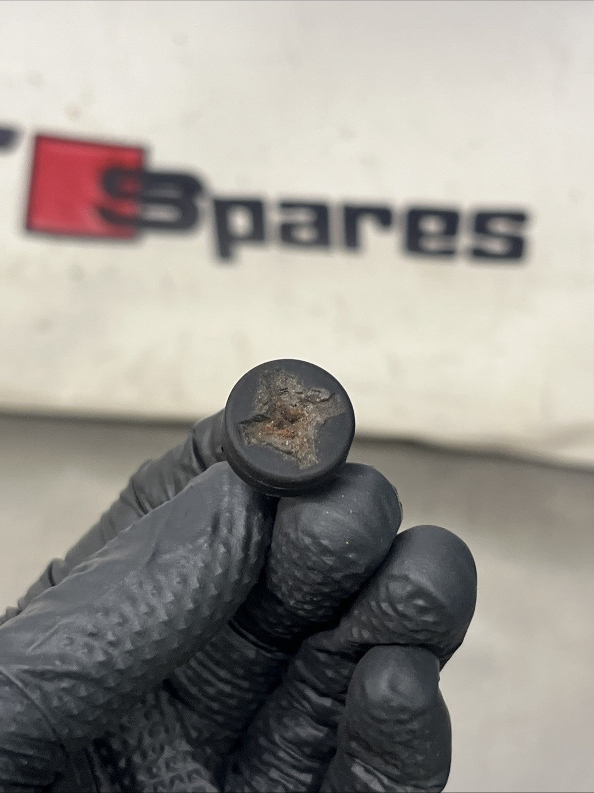 Audi TT 8N Mk1 Engine Bay Trim Fixing Bolt Screw Genuine 8N0103531