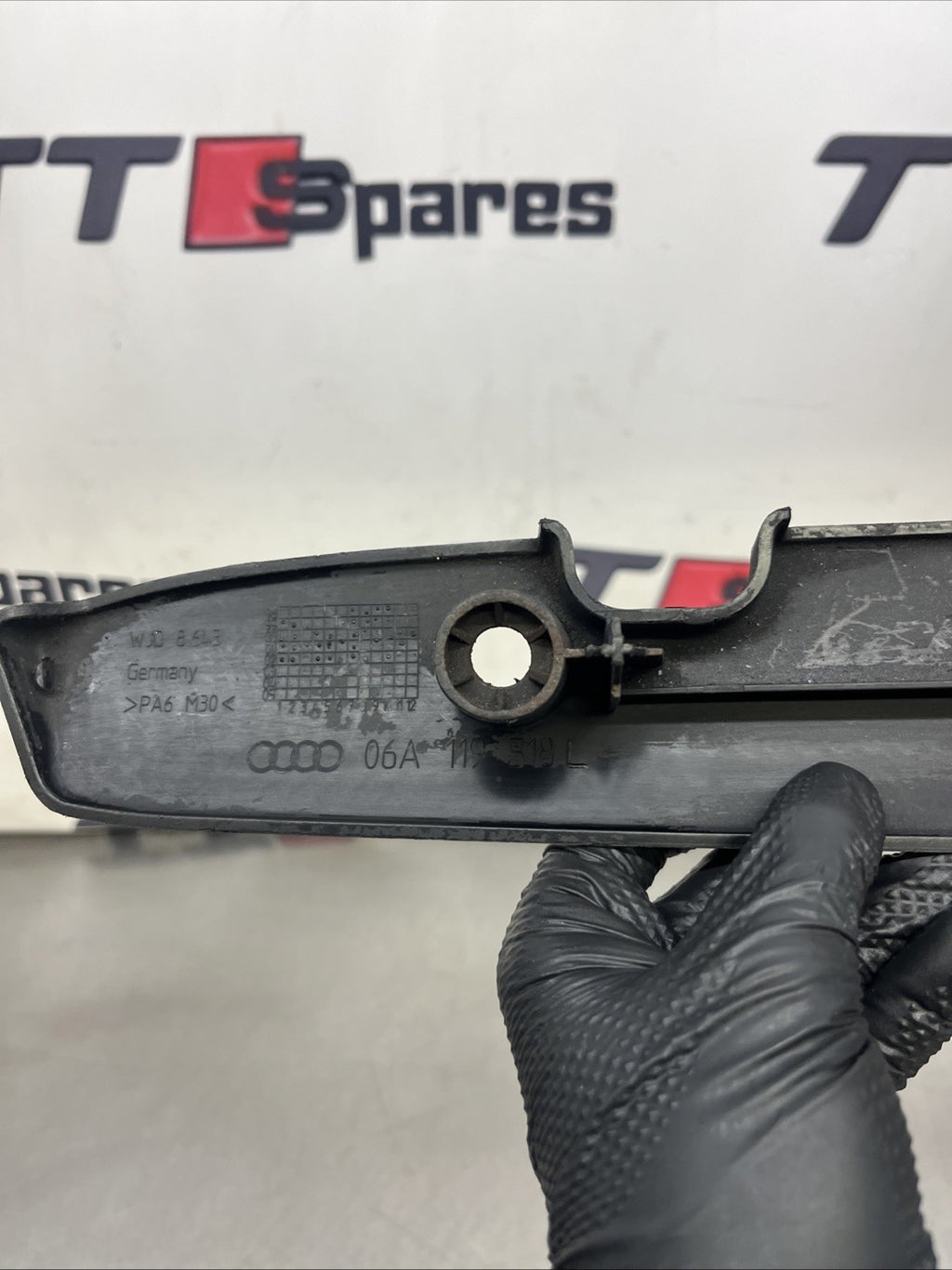 Audi TT Mk1 8N 1998-2006 BAM 225 Inlet Manifold Cover Trim 06A119518L