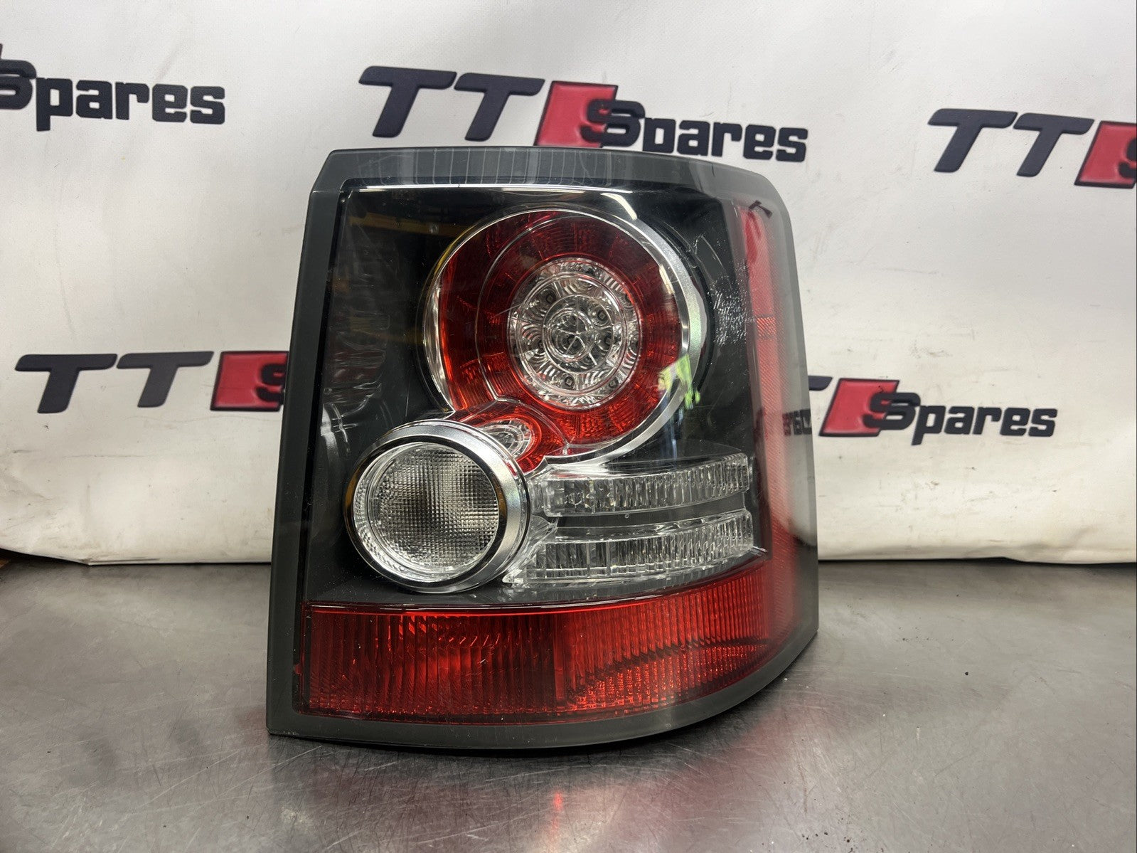 RANGE ROVER SPORT L320 FACELIFT REAR DRIVER RIGHT SIDE TAIL LIGHT 2009-2013