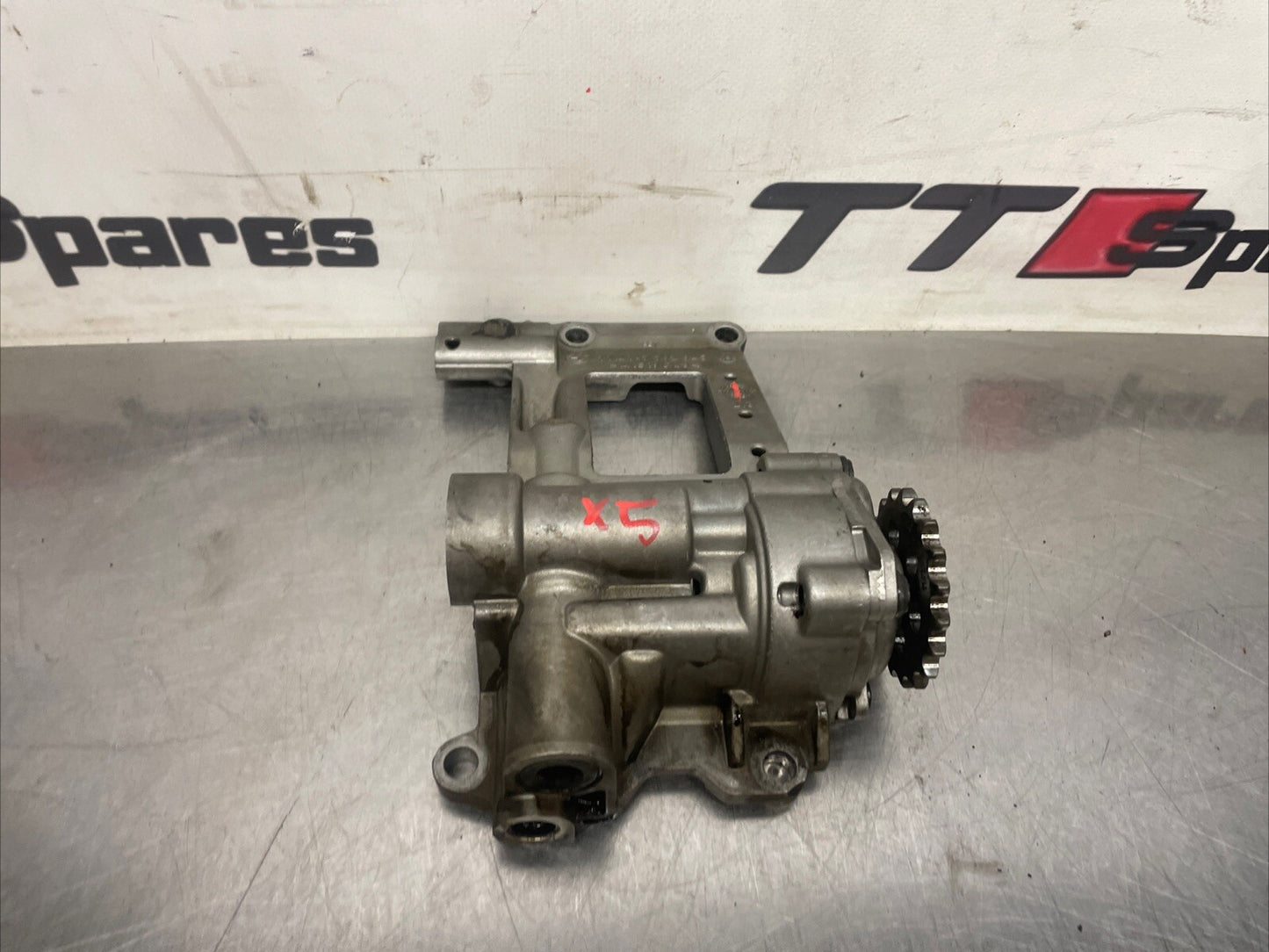 BMW E39 E46 E60 E65 X5 3.0d 330d 525d 530d 730d M57N2 Engine Oil Pump 7792945