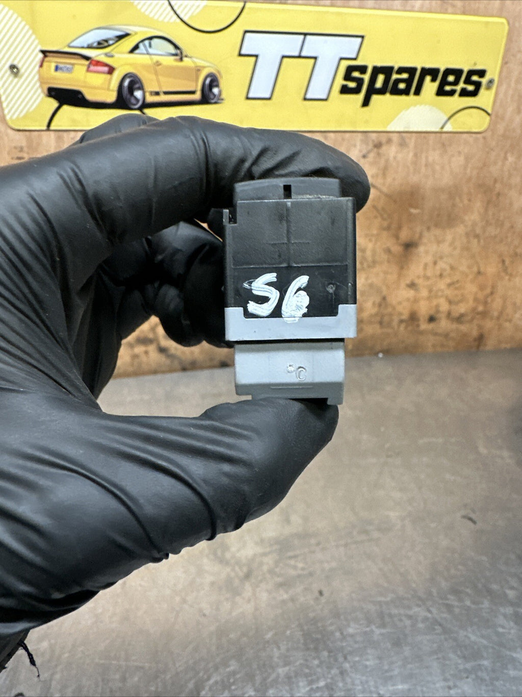 AUDI S6 C6 04-11 A4 B8 A5 8T ALARM ANTI TOW DEACTIVATION SWITCH BUTTON 