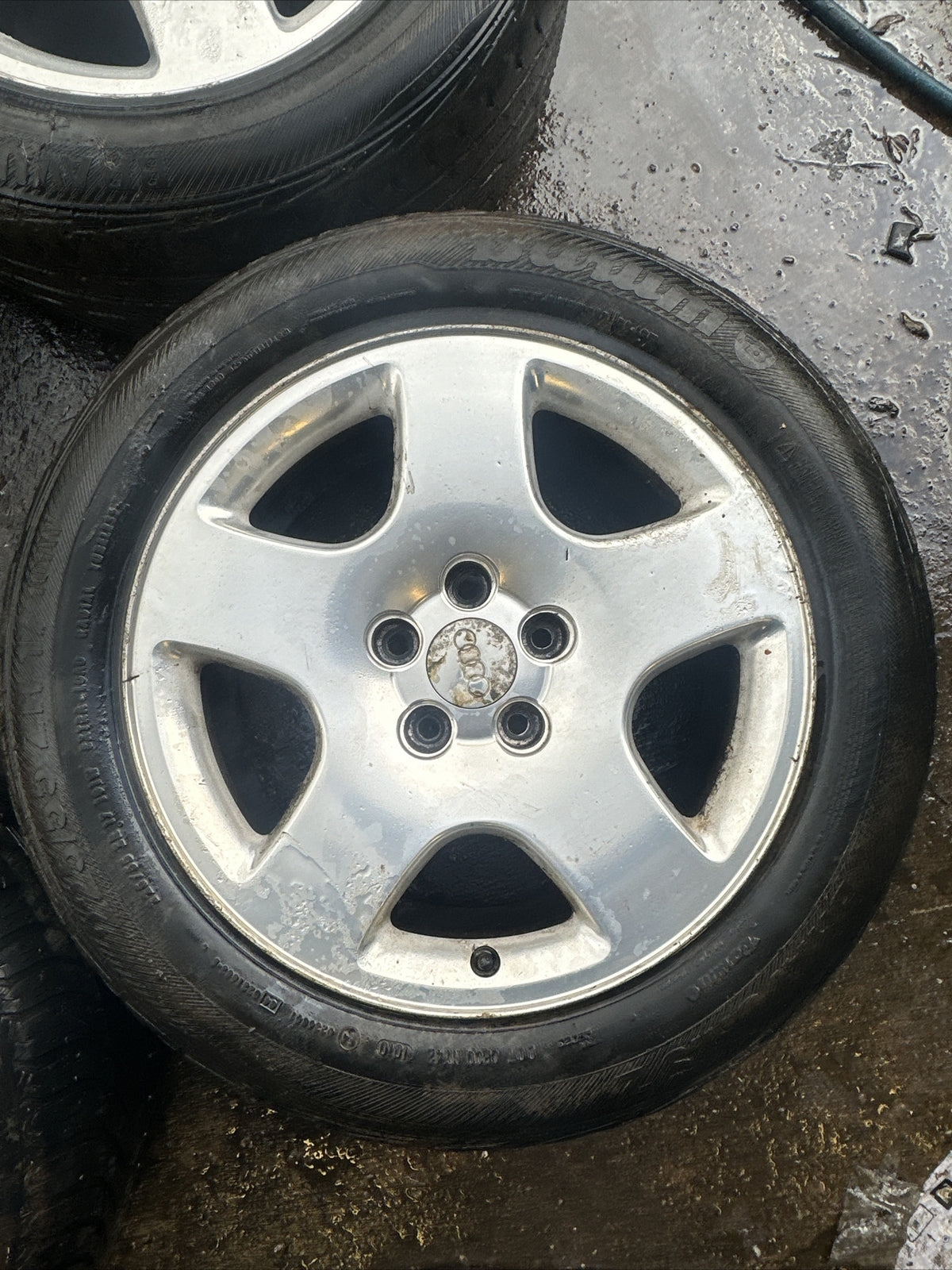 GENUINE AUDI A8 4D D2 COMPETITION 8J X 17" ALLOY WHEEL RIM 4D0601025B 5x