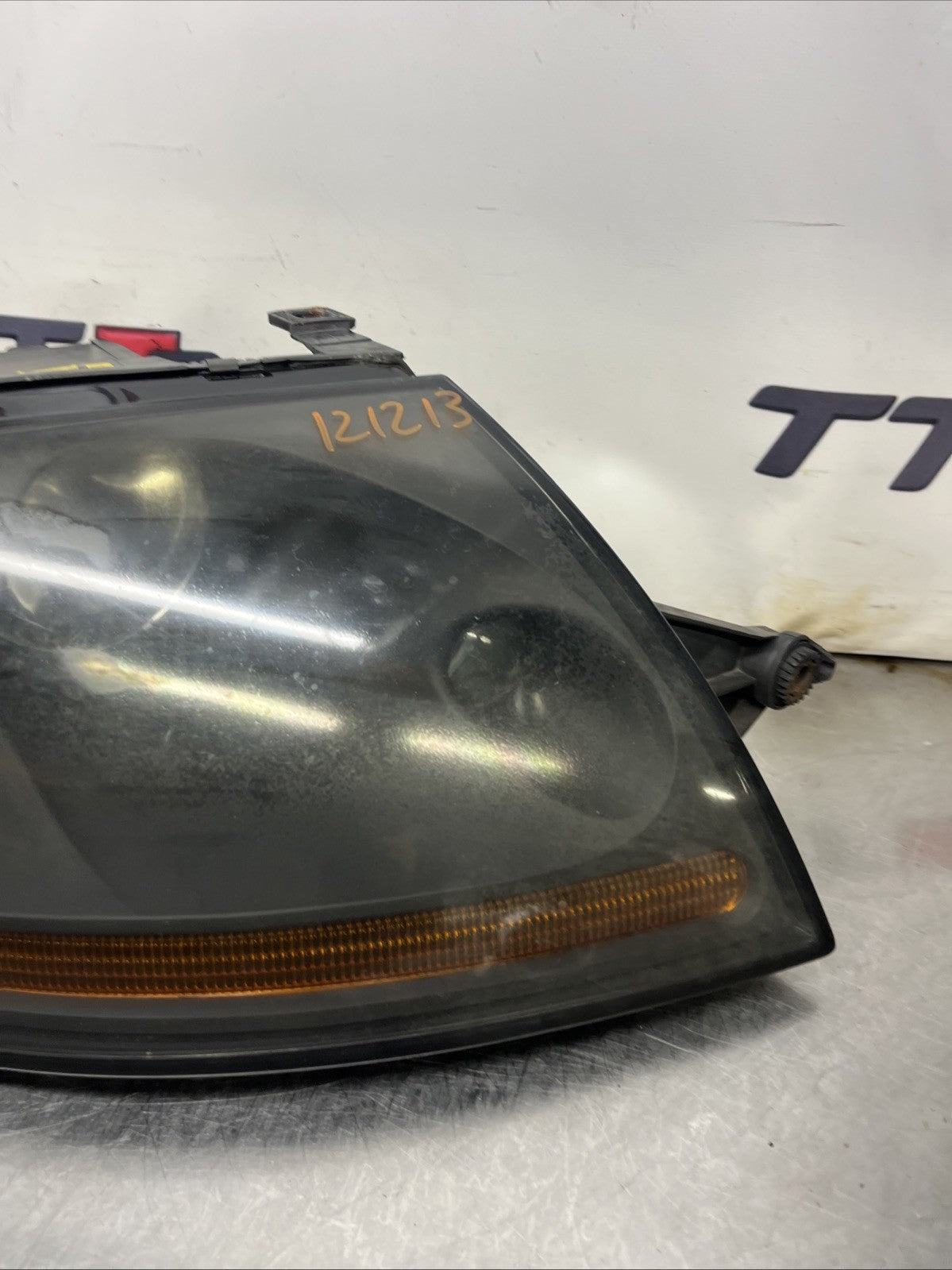 Audi TT 8N MK1 Xenon Genuine Front Headlight O/S Right Driver Side 8N0941004BF