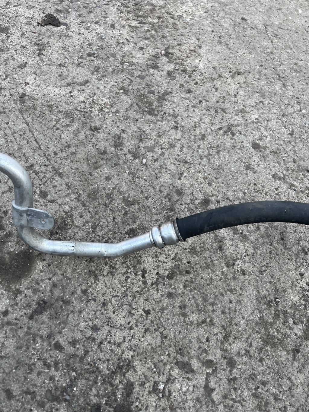 BH42 19N602BB Range Rover Air Con Conditioning Pipe L322  2010 to 2013