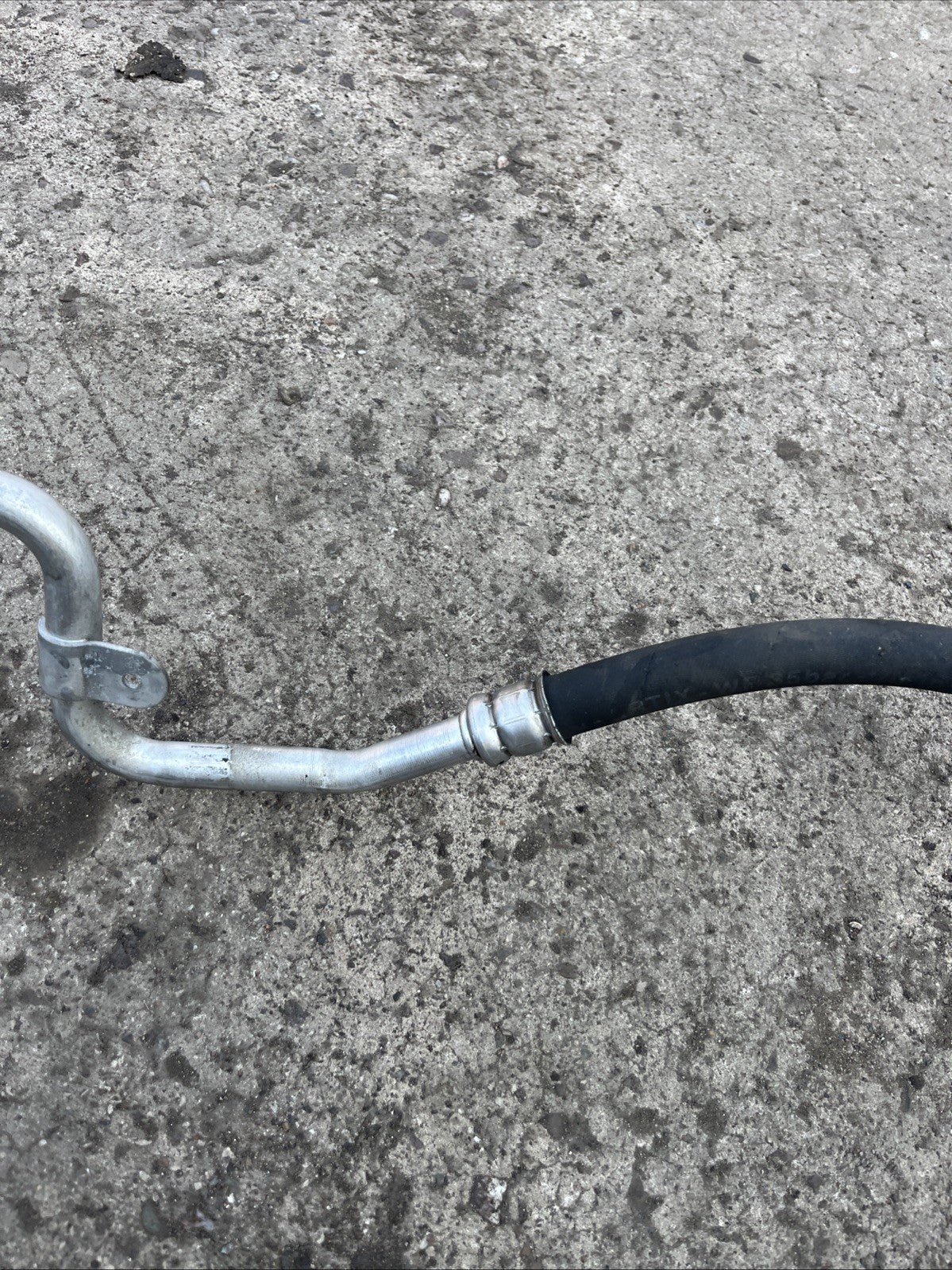 BH42 19N602BB Range Rover Air Con Conditioning Pipe L322  2010 to 2013