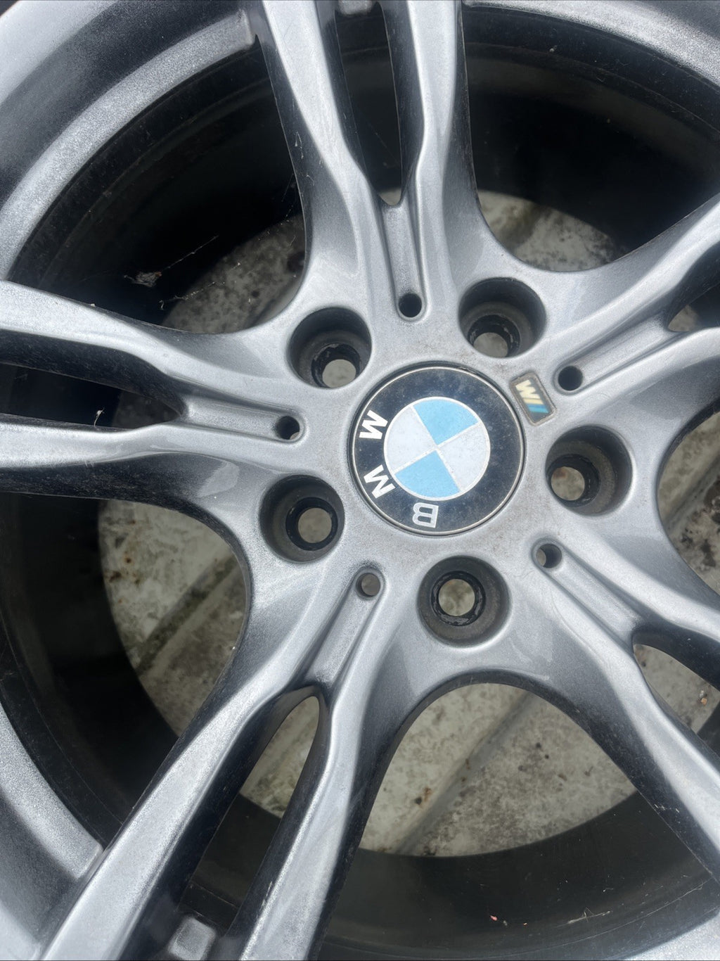 3611 7  845 881 GENUINE BMW WHEEL & FREE TYRE 7845881 8.5J x 18"