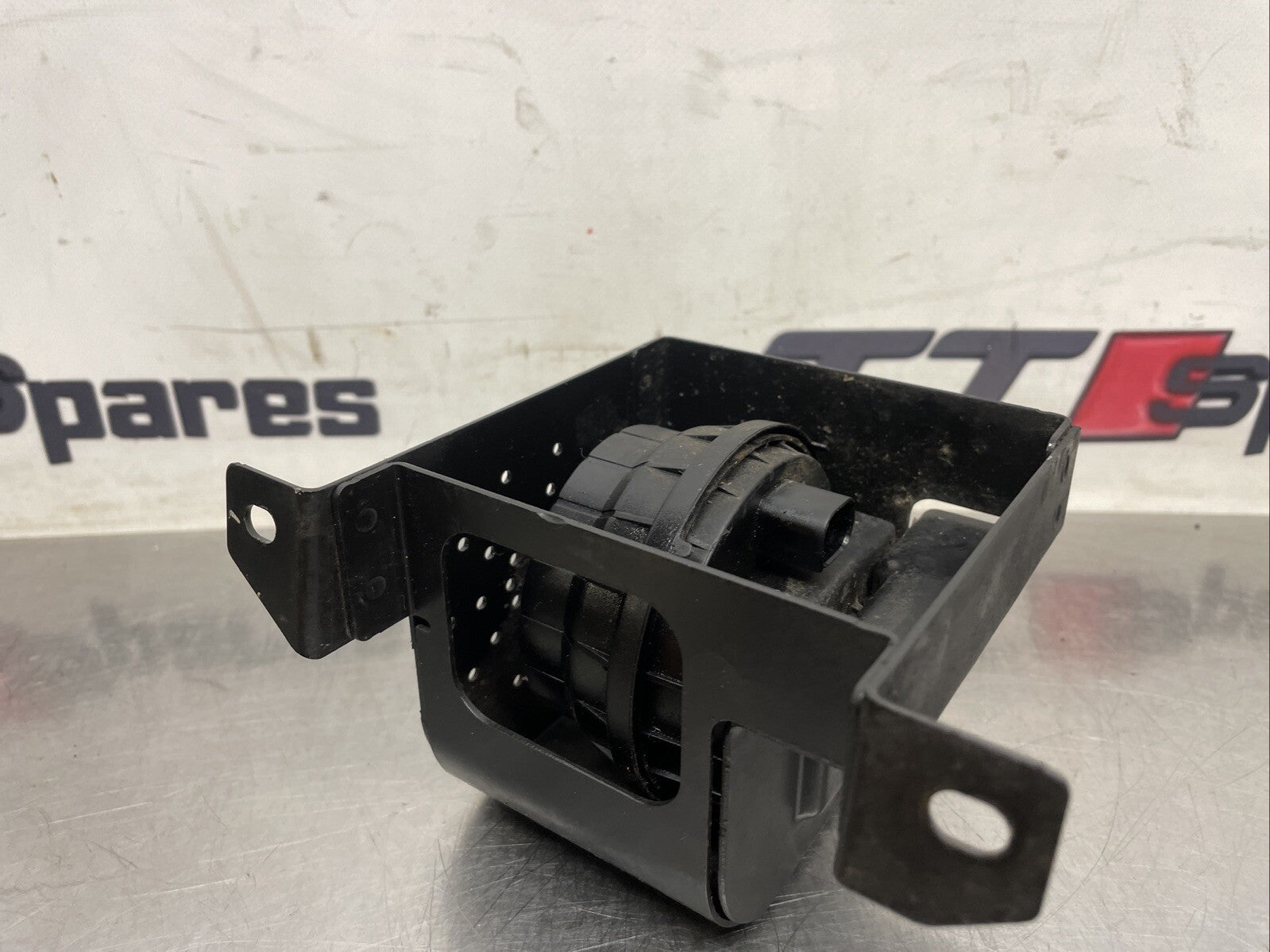 BMW X5 Series E70 Emergency Anti Theft Alarm System Siren Horn 9189818