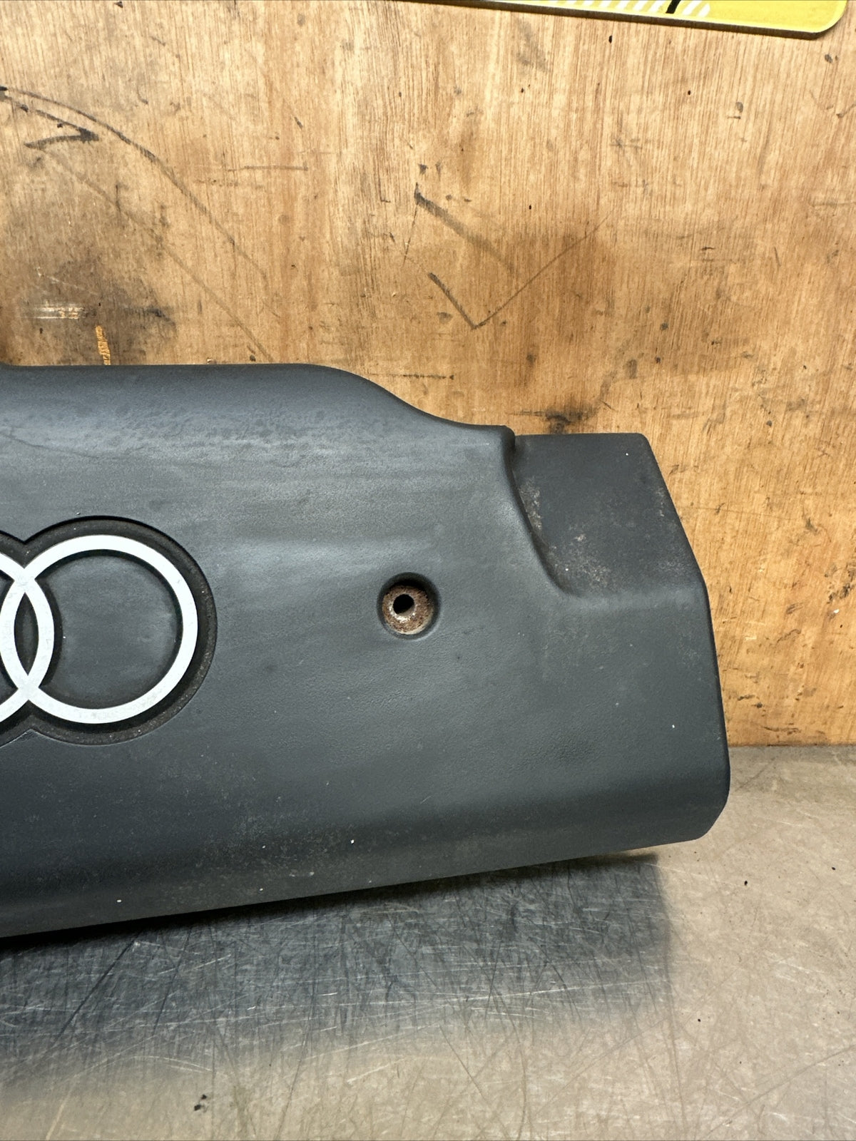 077103723b Audi A8 4A C4 PF 3.7 4.2 V8 32V NS Left Engine Cam Cover Trim