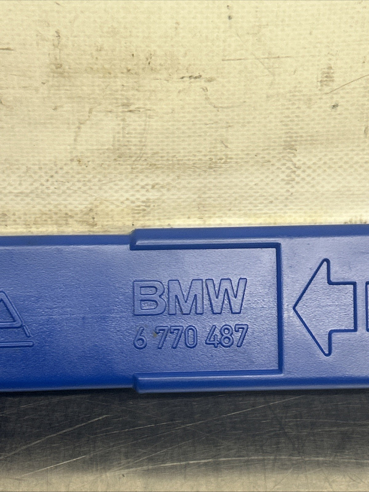 BMW 1 2 3 4 5 7 X1 X3 X4 X5 X6 Z Series Hazard Warning Saftey Triangle 6770487
